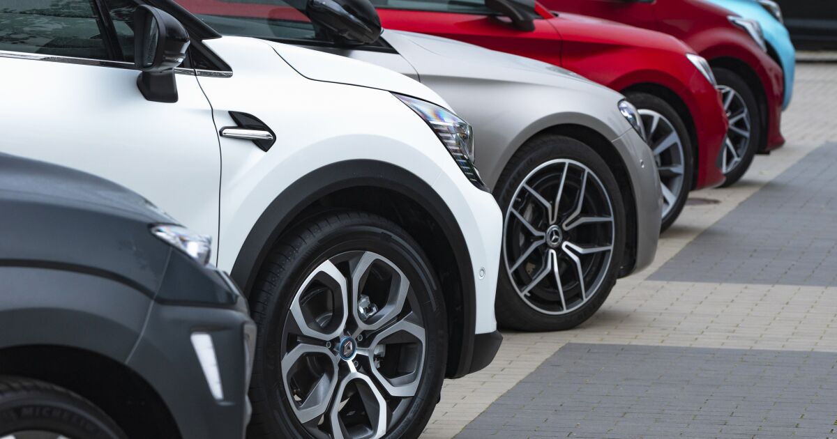 Ventas de automóviles disminuyen 5.08% mensual, en agosto, según INEGI